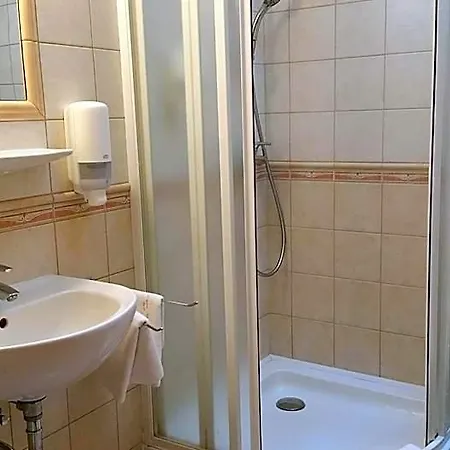 Nocleg ze śniadaniem Vadaszkuert Panzio Sopron