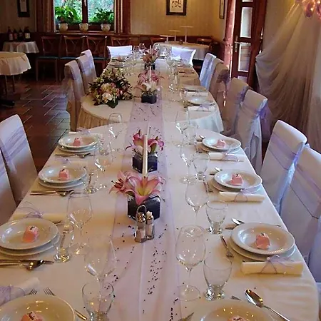 Vadaszkuert Panzio Bed & Breakfast