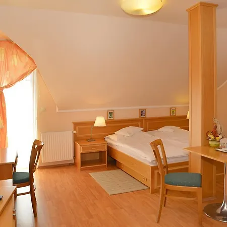 Vadaszkuert Panzio 4* Sopron