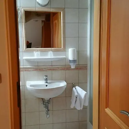 Vadaszkuert Panzio 3*