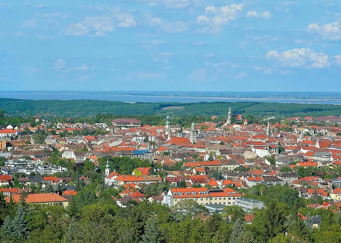 Alojamento de Acomodação e Pequeno-almoço Vadászkürt Panzió Sopron